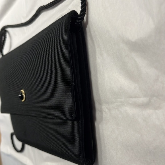 Whiting & Davis Black Crossbody Bag - Picture 4 of 7